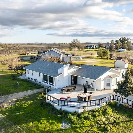 Вилла Vino View Farmhouse Пасо Роблс Экстерьер фото